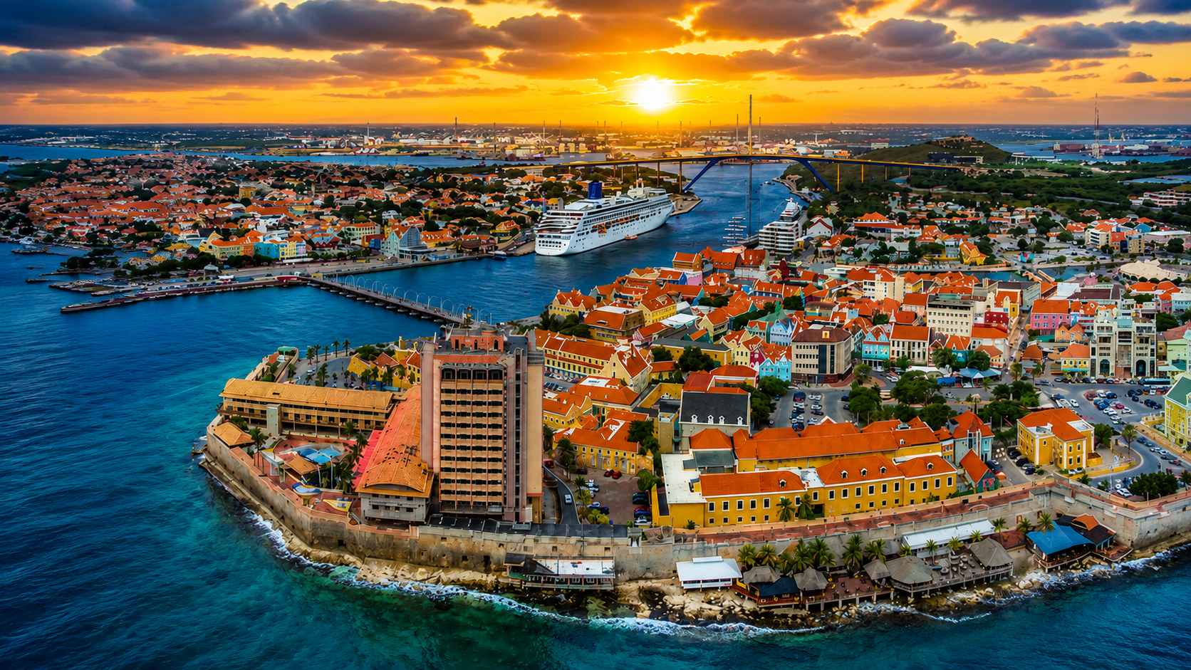 Curaçao coastal road and city views